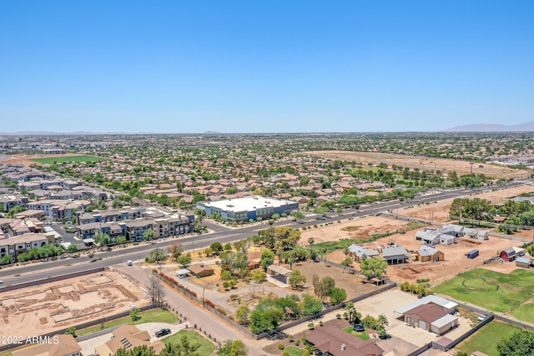 Photo 16 of 18 - 15606 E Ray Rd, Gilbert, AZ 85296