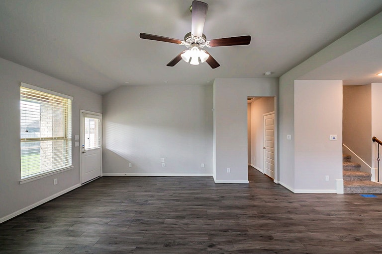 Photo 14 of 37 - 4820 La Piedra Ln, League City, TX 77573