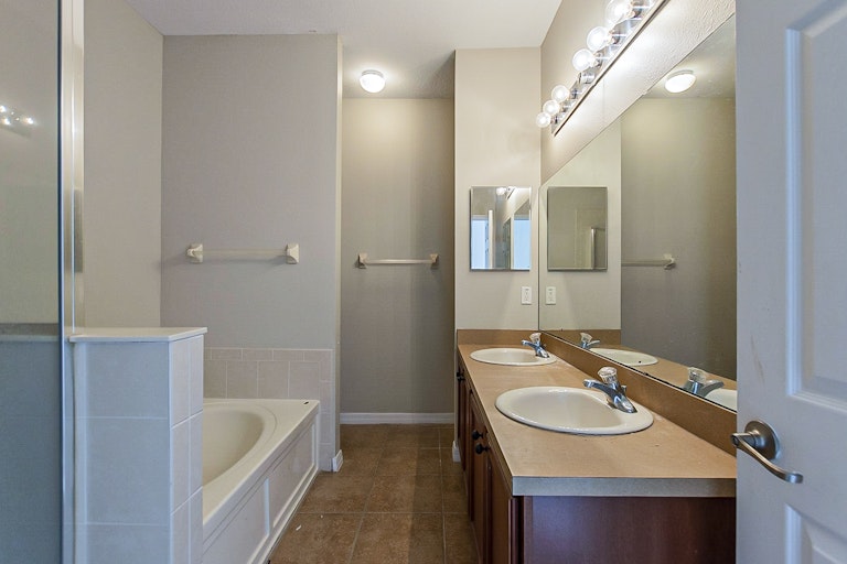 Photo 6 of 20 - 1157 Maplebrook Dr, Lake Alfred, FL 33850