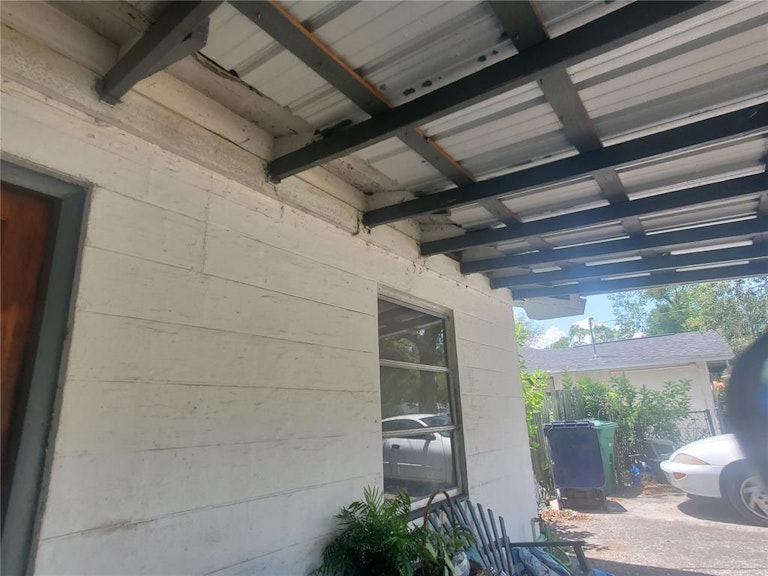 Photo 3 of 77 - 1610 W Knollwood St, Tampa, FL 33604