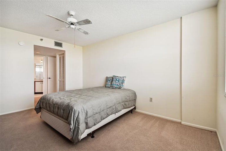 Photo 22 of 51 - 2333 Feather Sound Dr Unit B507, Clearwater, FL 33762
