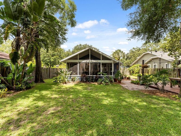 Photo 34 of 34 - 808 Palm Dr, Orlando, FL 32803