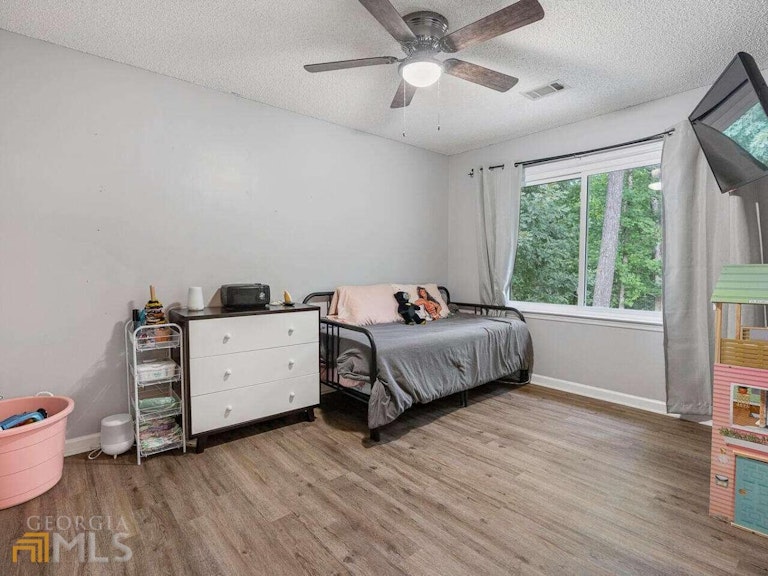 Photo 26 of 29 - 3240 Dogwood Dr, Powder Springs, GA 30127