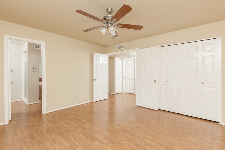 Photo 14 of 23 - 6833 S Alder Dr, Tempe, AZ 85283