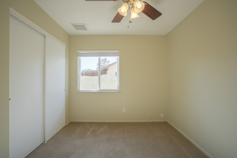 Photo 17 of 25 - 6007 W Evans Dr, Glendale, AZ 85306