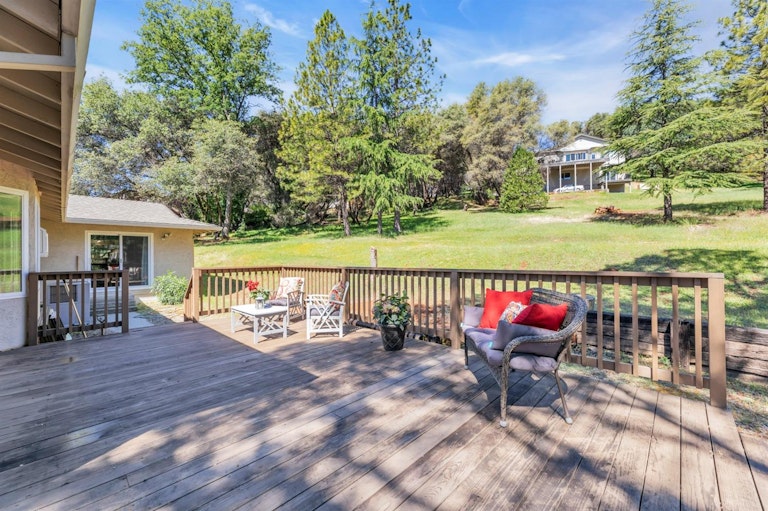 Photo 36 of 38 - 23059 Broadmoor Ct, Auburn, CA 95602