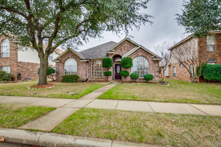 Photo 19 of 22 - 1120 Courtney Ln, Lewisville, TX 75077