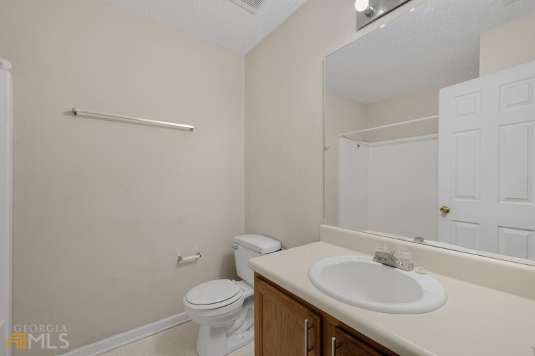 Photo 26 of 34 - 5479 Sweetsprings Dr SW, Powder Springs, GA 30127