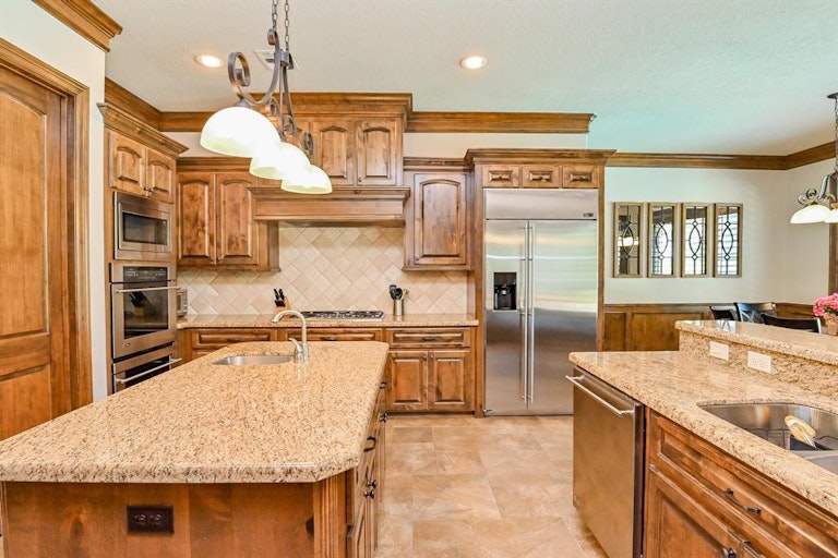 Photo 12 of 33 - 10523 Pebblecreek Xing, Katy, TX 77494