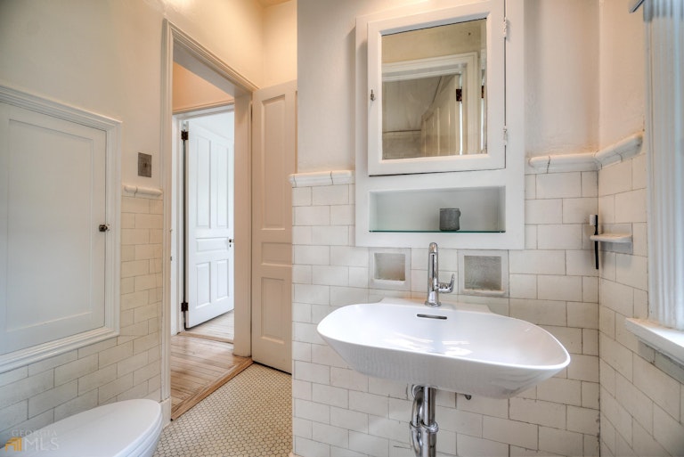 Photo 29 of 59 - 898 Briarcliff Rd NE, Atlanta, GA 30306