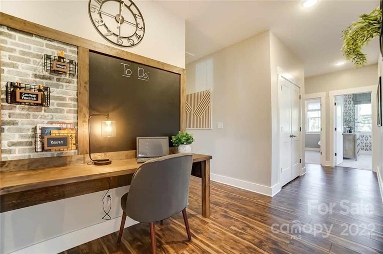 Photo 23 of 33 - 1035 Masefield Ave, Matthews, NC 28105
