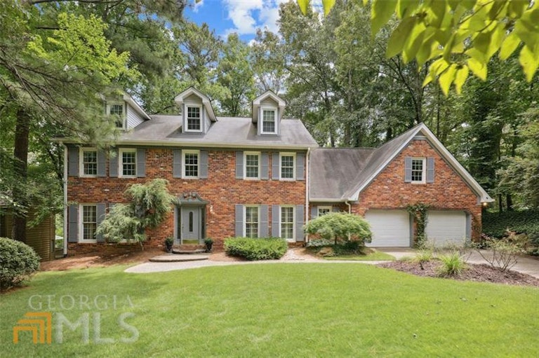 Photo 1 of 36 - 4345 Inverary Walk NE, Roswell, GA 30075
