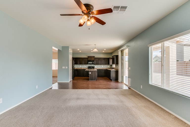Photo 14 of 41 - 3701 S 185th Ln, Goodyear, AZ 85338