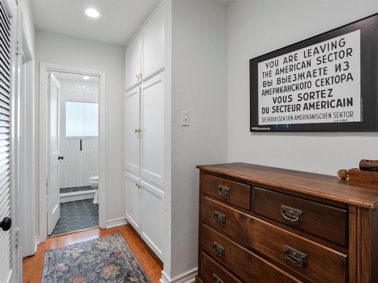 Photo 19 of 33 - 4028 Lovell Ave, Fort Worth, TX 76107