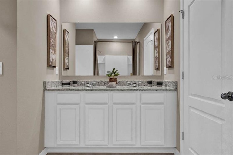Photo 19 of 32 - 2932 Sunridge Loop, Saint Cloud, FL 34771