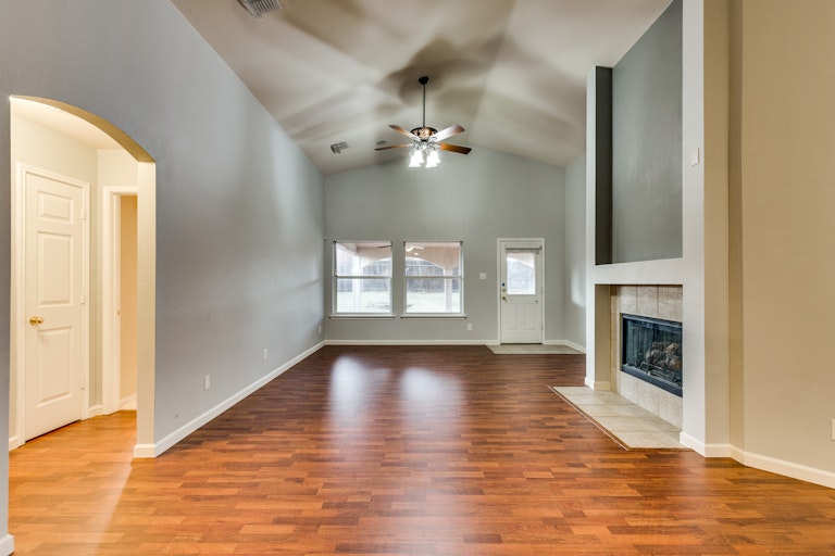 Photo 8 of 28 - 1202 Huntsville Dr, Wylie, TX 75098