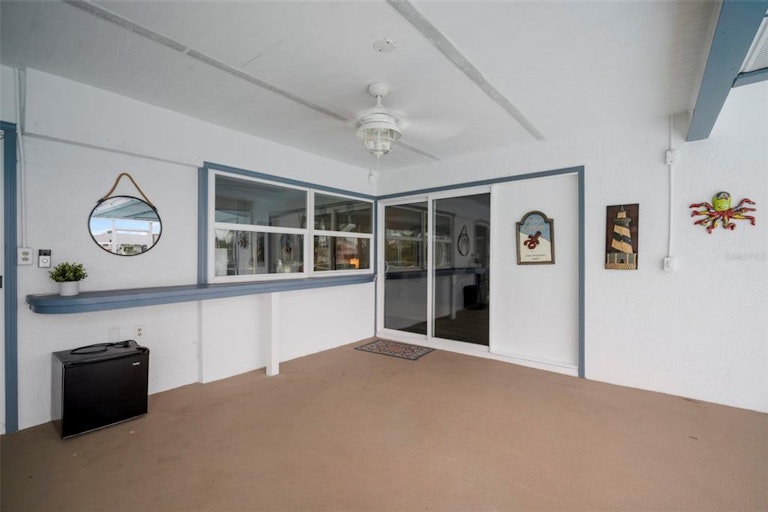 Photo 57 of 72 - 6337 Cocoa Ln, Apollo Beach, FL 33572