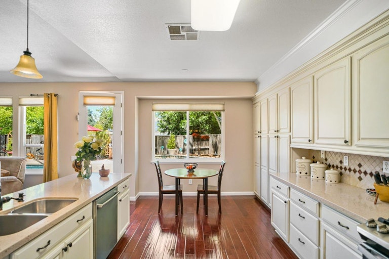 Photo 16 of 60 - 3520 Falkirk Way, El Dorado Hills, CA 95762
