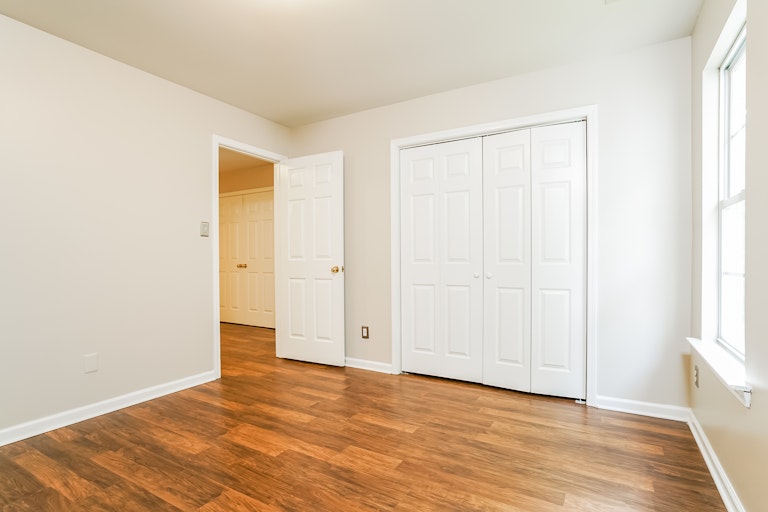Photo 19 of 25 - 5315 Eolian Ct, Raleigh, NC 27607