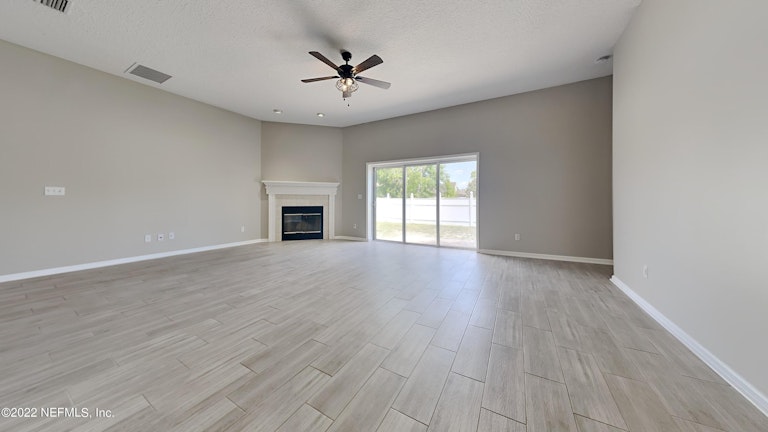 Photo 3 of 19 - 640 Acorn Chase Dr, Orange Park, FL 32065