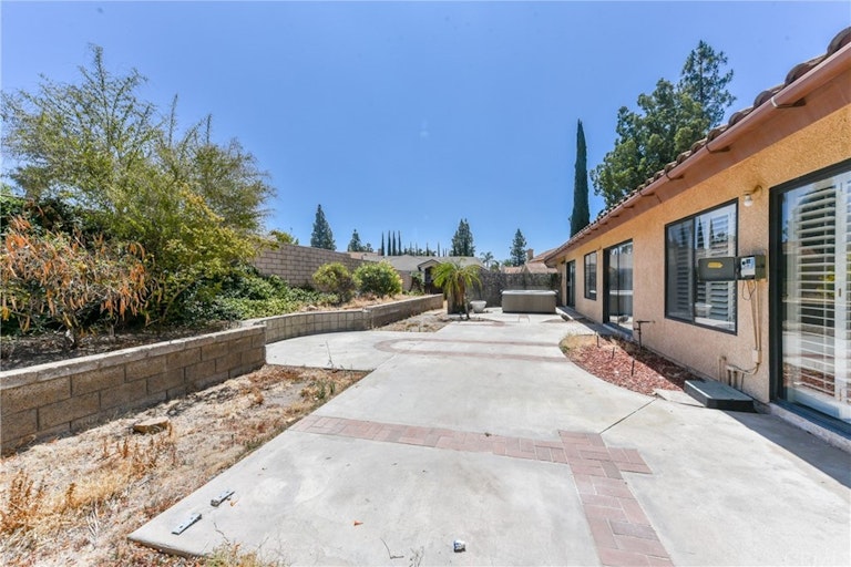 Photo 39 of 46 - 184 Cannon Rd, Riverside, CA 92506