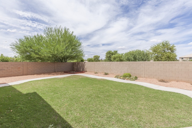 Photo 23 of 28 - 14999 N 137th Ln, Surprise, AZ 85379