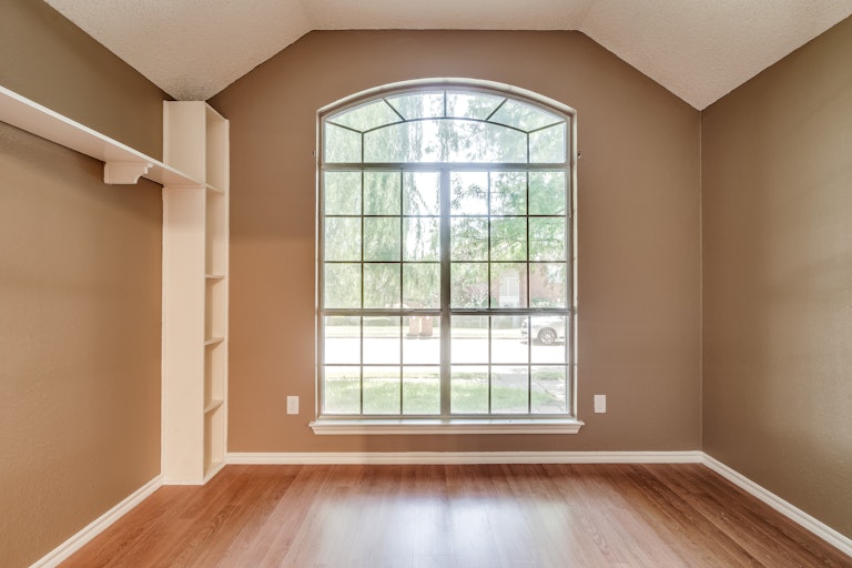 Photo 12 of 29 - 720 Ridgemont Dr, Allen, TX 75002