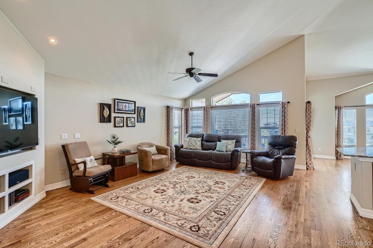 Photo 13 of 40 - 26741 E Clifton Dr, Aurora, CO 80016