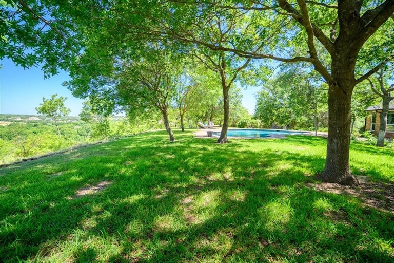 Photo 36 of 40 - 575 Chandler Dr, Aledo, TX 76008