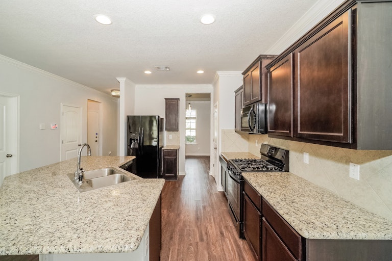Photo 4 of 26 - 2465 McCrae, New Braunfels, TX 78130