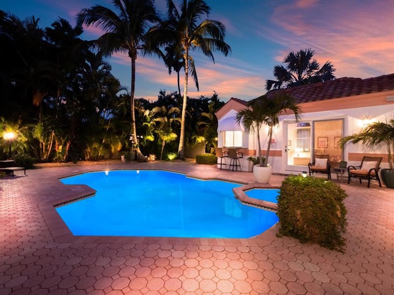 Photo 6 of 68 - 617 Weston Pointe Ct, Longboat Key, FL 34228