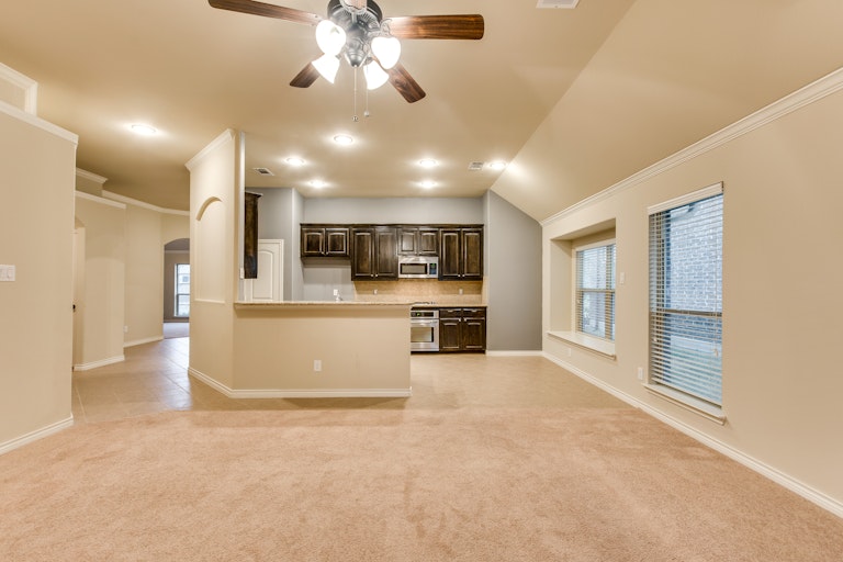 Photo 15 of 28 - 13801 Bluebell Dr, Little Elm, TX 75068