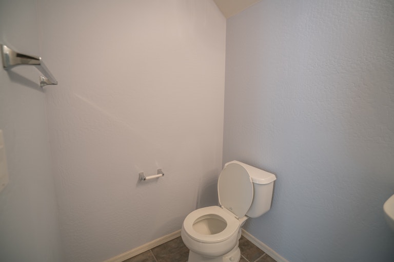 Photo 22 of 31 - 3712 S 54th Gln, Phoenix, AZ 85043