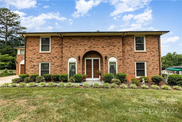 Photo 1 of 48 - 2329 Monticello Dr, Gastonia, NC 28056