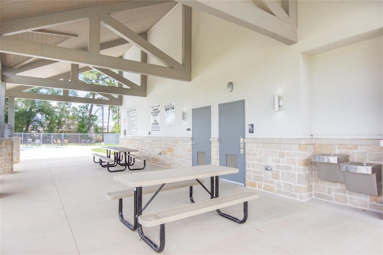 Photo 12 of 22 - 2134 Royal Ann Way, Tomball, TX 77375