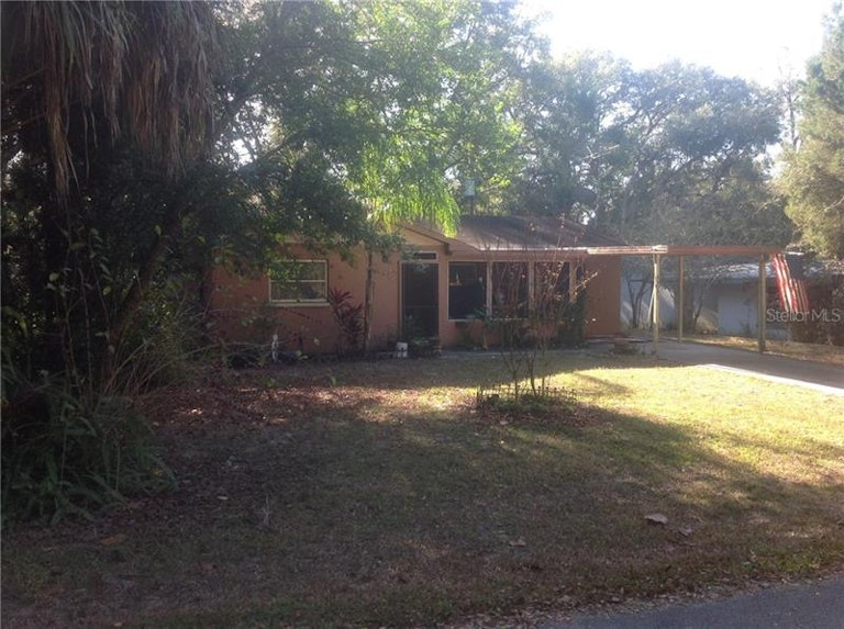 Photo 9 of 10 - 33092 Patrice Rd, Dade City, FL 33523