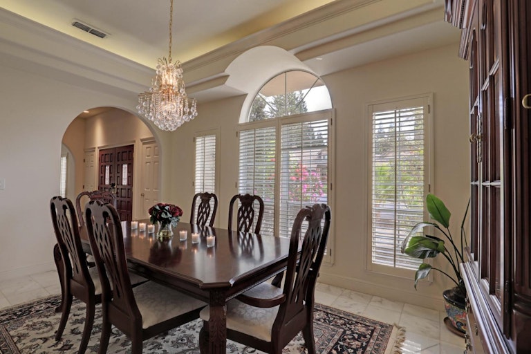 Photo 10 of 48 - 4314 Hale Ranch Ln, Fair Oaks, CA 95628