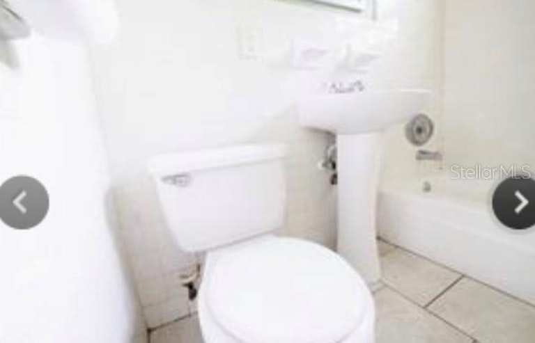 Photo 9 of 17 - 572 E Normandy Blvd, Deltona, FL 32725