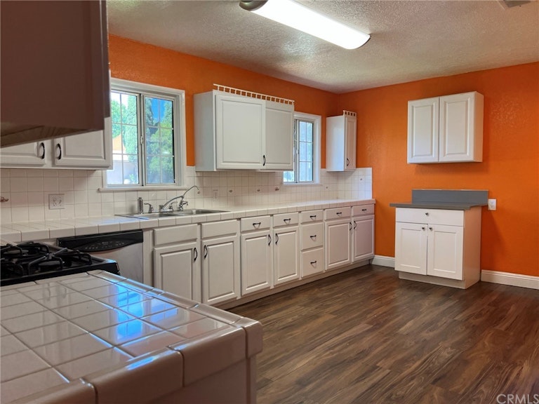 Photo 38 of 43 - 13944 Hartland St, Van Nuys, CA 91405