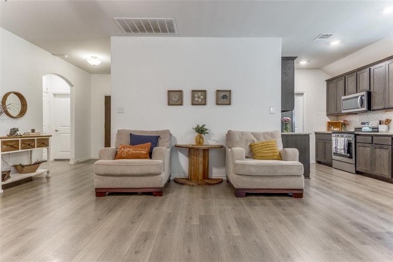 Photo 10 of 36 - 420 Cowboy Way, Anna, TX 75409