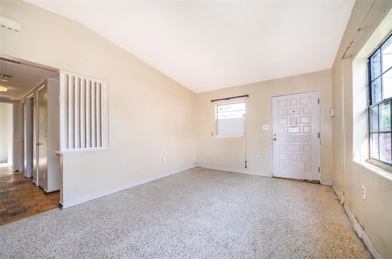 Photo 6 of 19 - 1028 Citrus St, Orlando, FL 32805