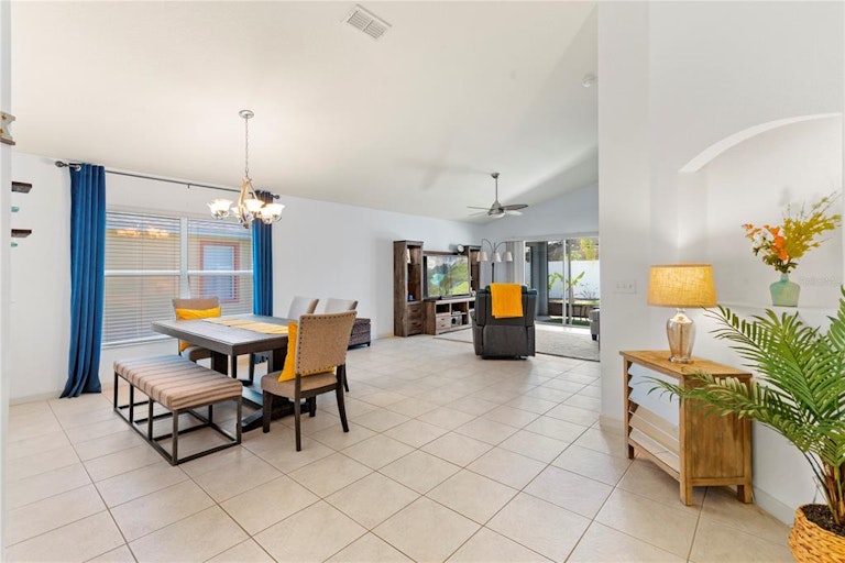 Photo 9 of 29 - 2804 Maguire Dr, Kissimmee, FL 34741