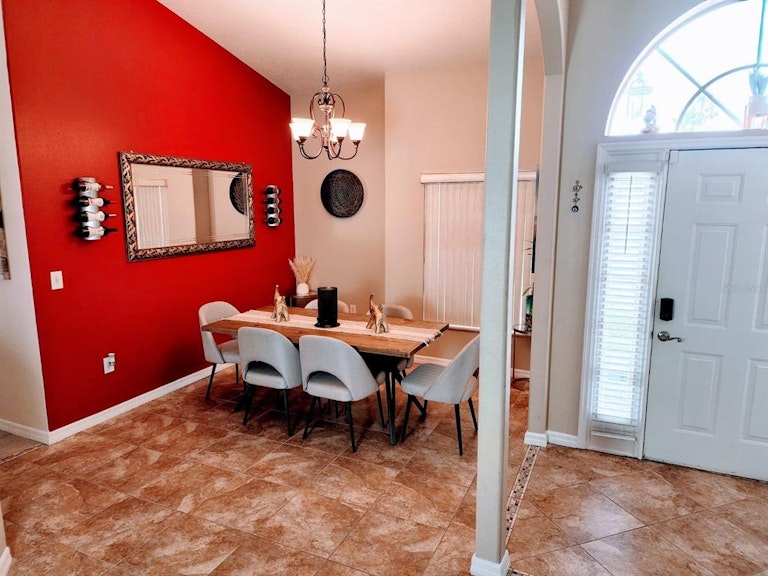 Photo 19 of 34 - 2652 Hawthorne Ln, Kissimmee, FL 34743