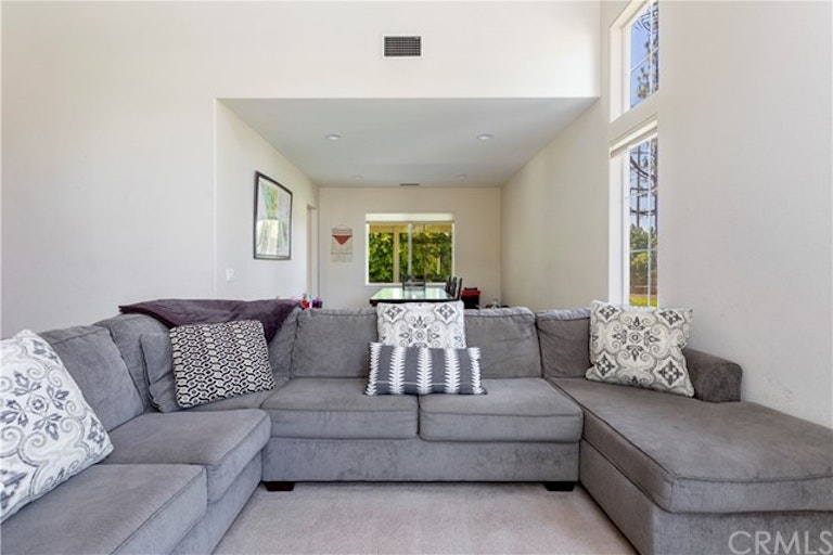 Photo 16 of 44 - 8215 Lantern Pl, Riverside, CA 92508