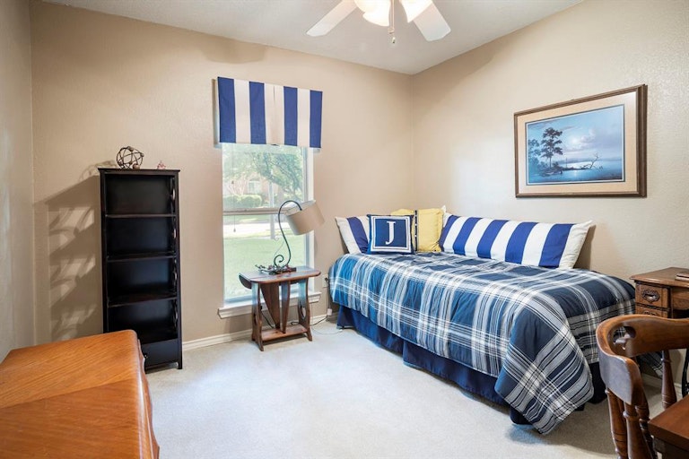 Photo 17 of 24 - 2206 Timberline Dr, Carrollton, TX 75007