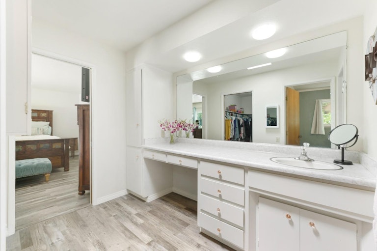 Photo 24 of 52 - 7373 Nob Hill Dr, Carmichael, CA 95608