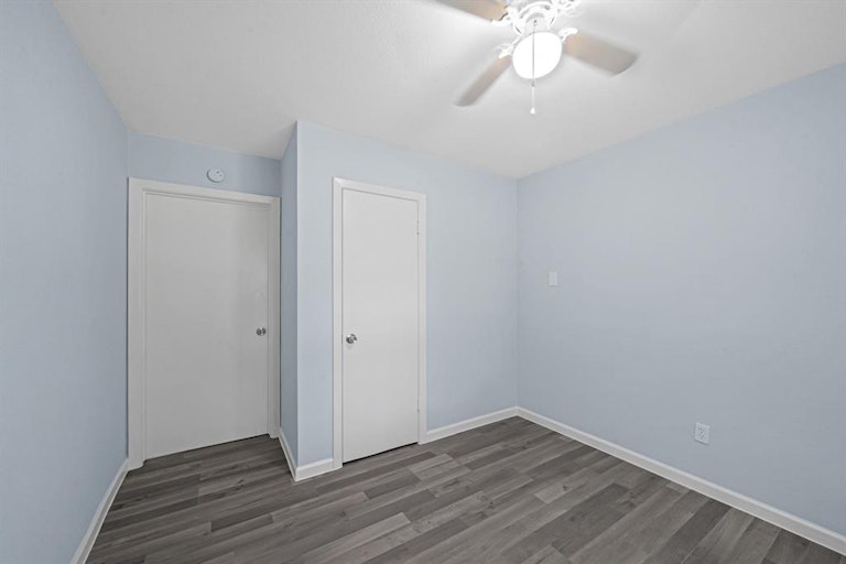 Photo 17 of 19 - 6302 Crane St, Houston, TX 77026