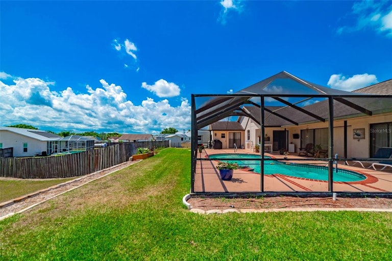Photo 46 of 58 - 7704 Tessa Dr, Zephyrhills, FL 33540