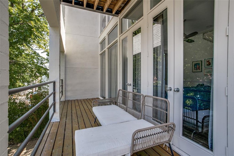 Photo 21 of 25 - 4439 Travis St #105E, Dallas, TX 75205