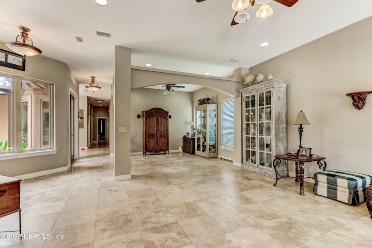 Photo 7 of 30 - 1459 Fountain Dr, Fernandina Beach, FL 32034